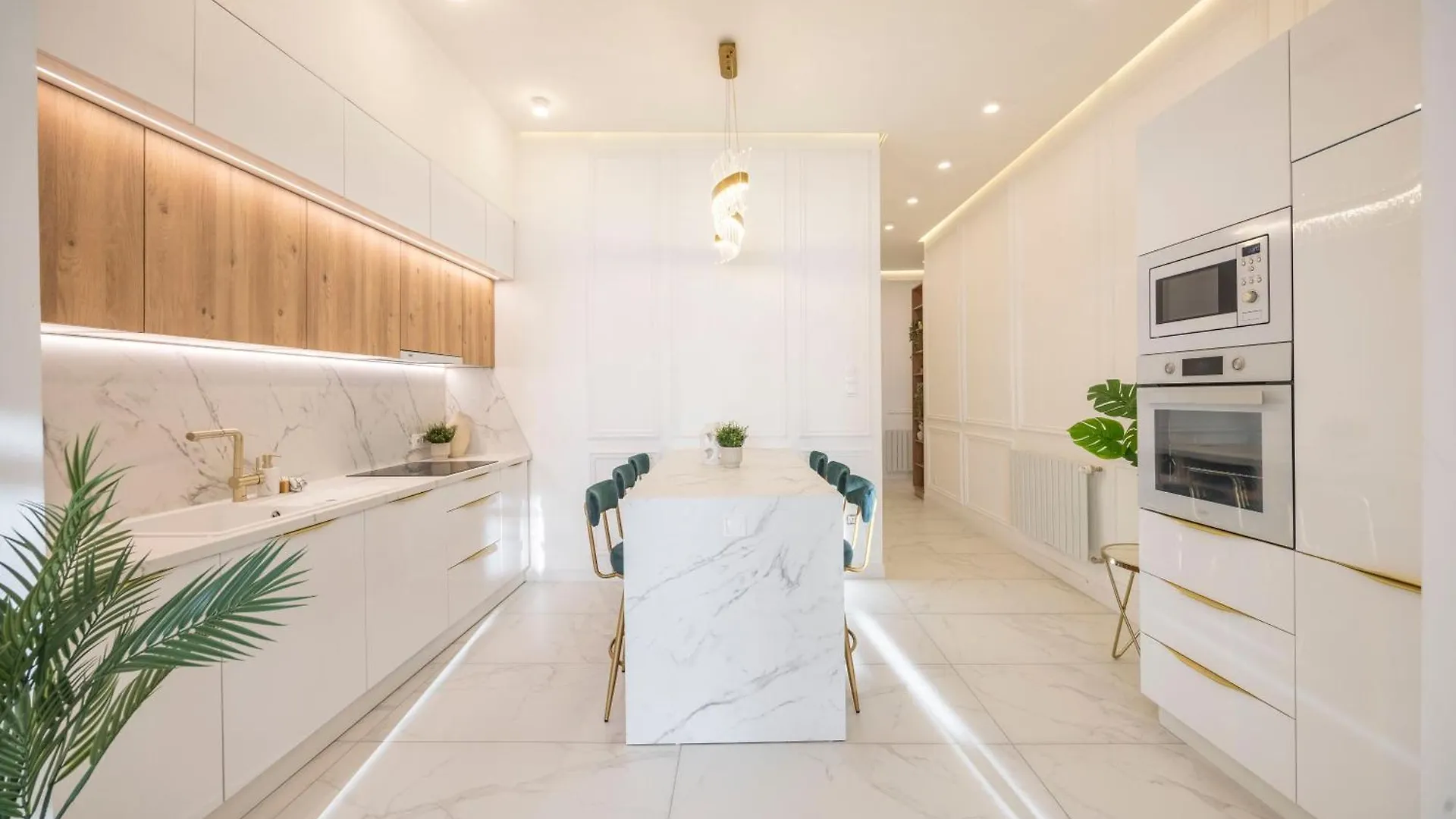 Luxurious Charming E47 City Center Suite By Prestige Homes Будапешт Апартаменты