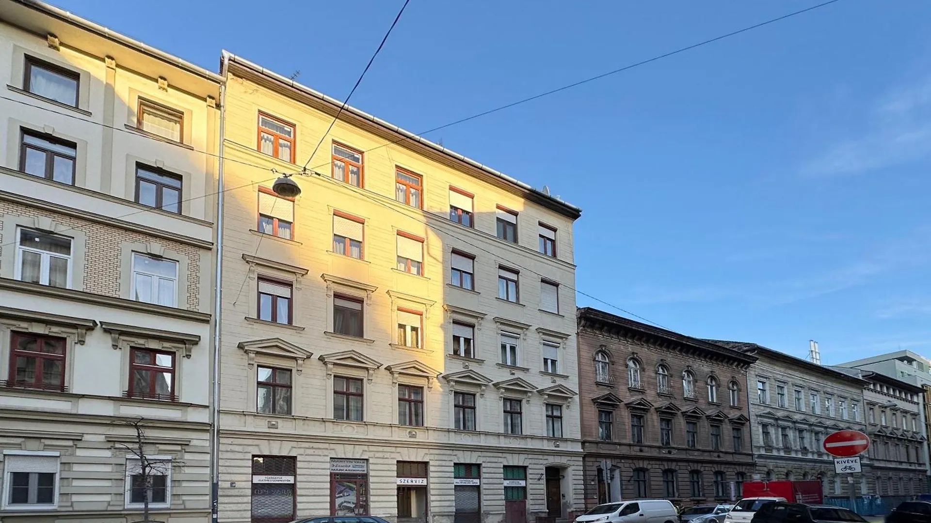 Апартаменты Luxurious Charming E47 City Center Suite By Prestige Homes Будапешт