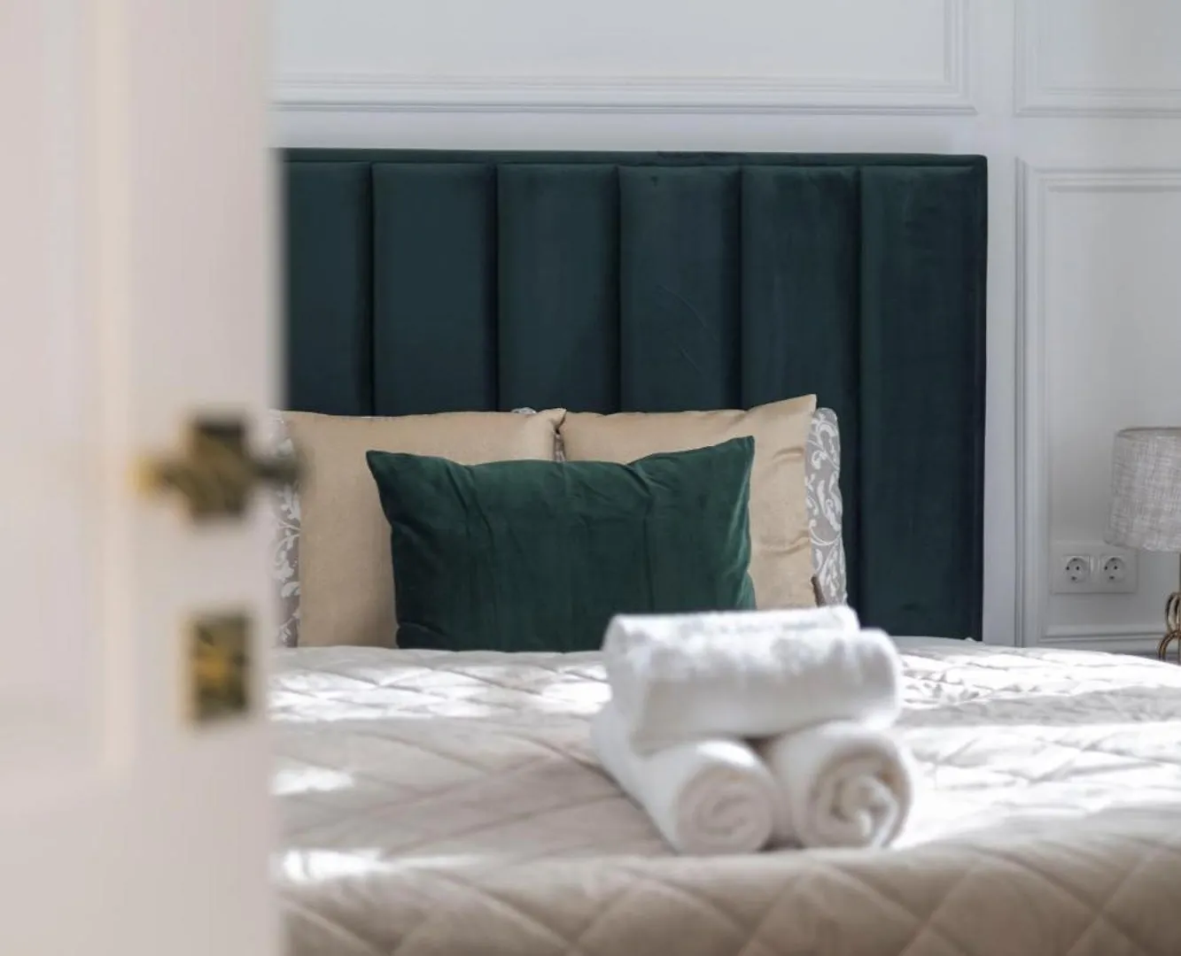 Апартаменты Luxurious Charming E47 City Center Suite By Prestige Homes Будапешт